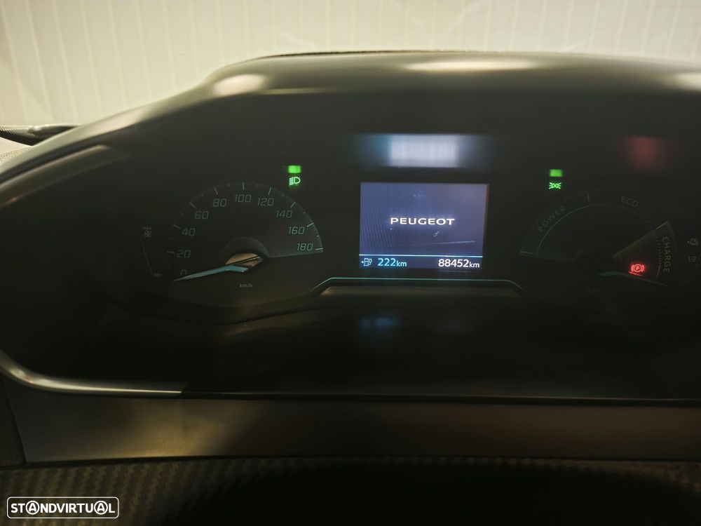 Peugeot E-2008 2021 photo 4