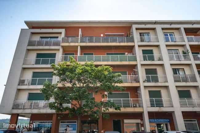 T2 com garagem, excelentes áreas, Carnaxide - Grande imagem: 2/2