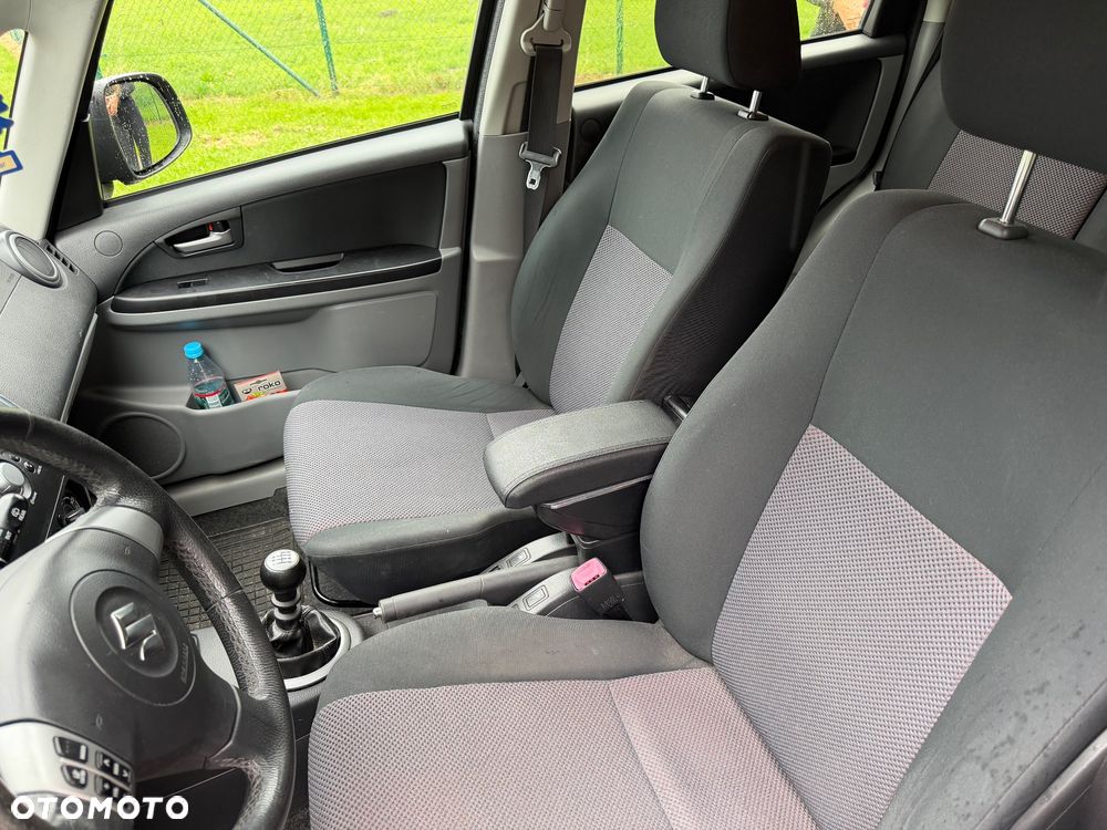Suzuki SX4 - 5