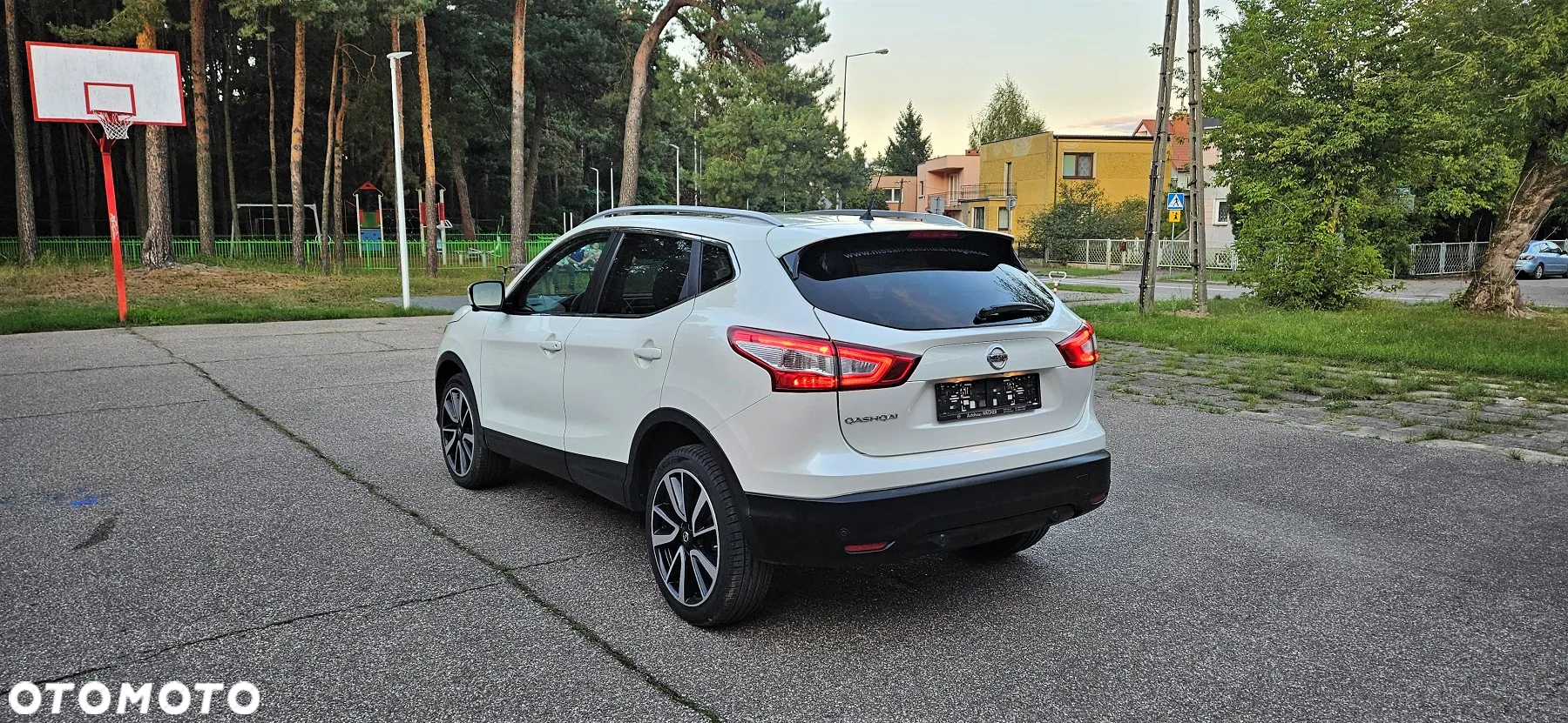 Nissan Qashqai 1.6 dCi 4x4 Tekna - 6