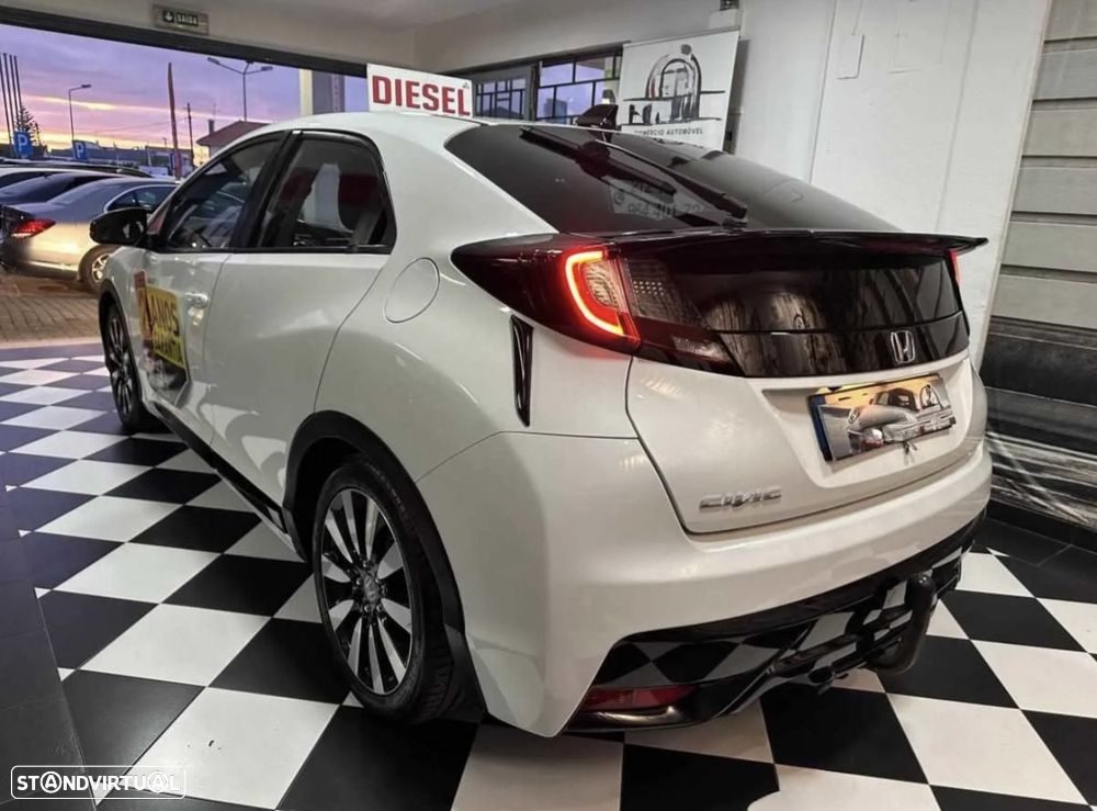 Honda Civic 1.6 i-DTEC Elegance Connect Navi+ADAS - 4
