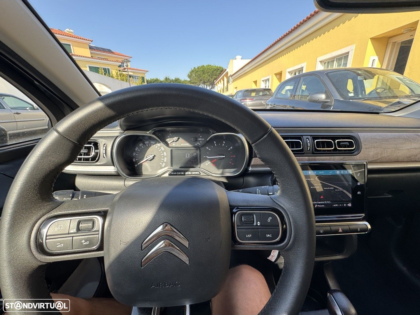 Citroën C3 1.2 PureTech Shine Pack EAT6 - 25