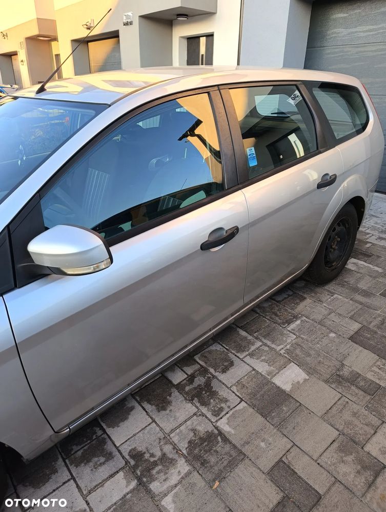 Ford Focus 1.6 TDCi Ambiente - 7