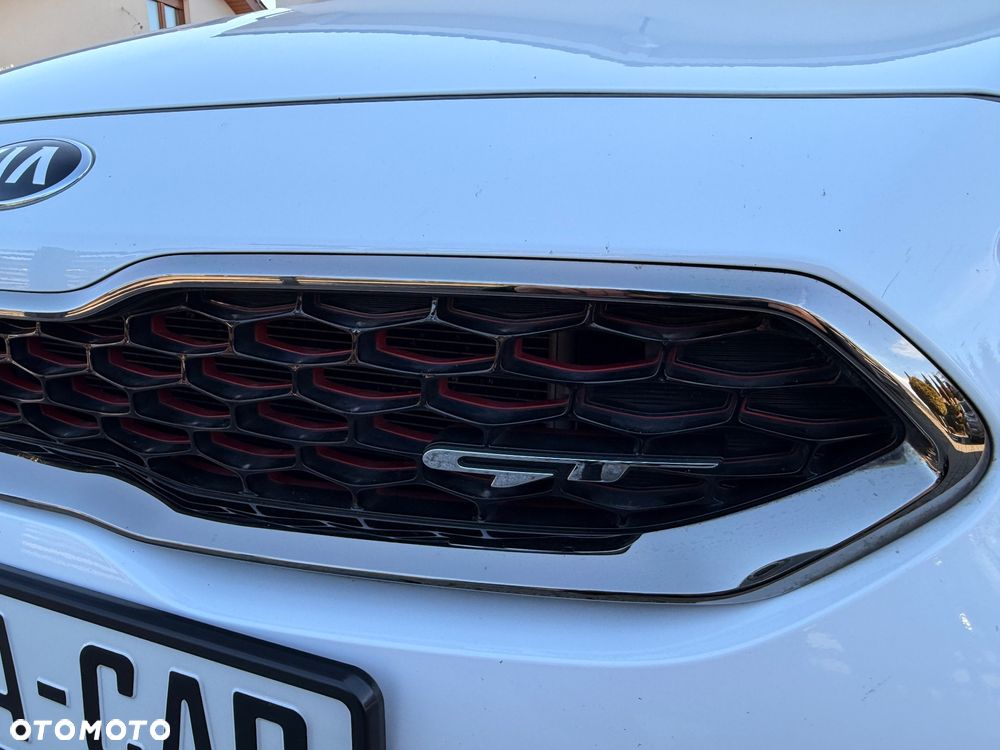 Kia ProCeed 1.6 T-GDI GT DCT - 13