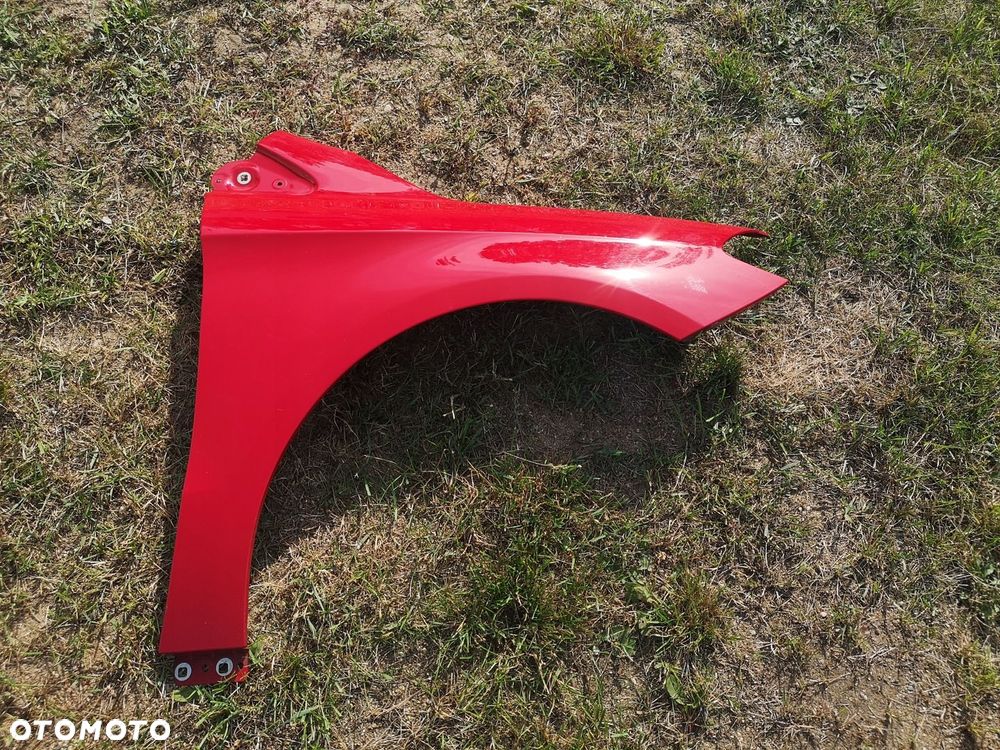 Błotnik prawy Mercedes B klasa - 1