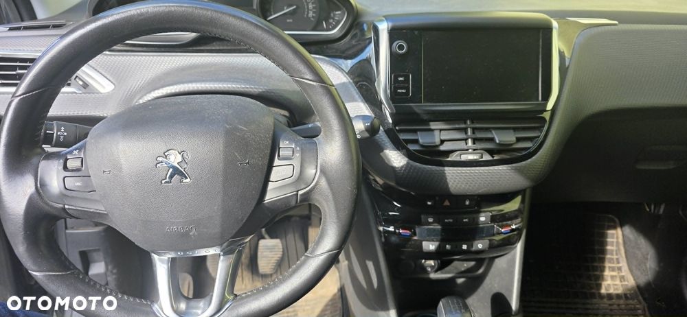 Peugeot 208 1.2 PureTech Active - 6