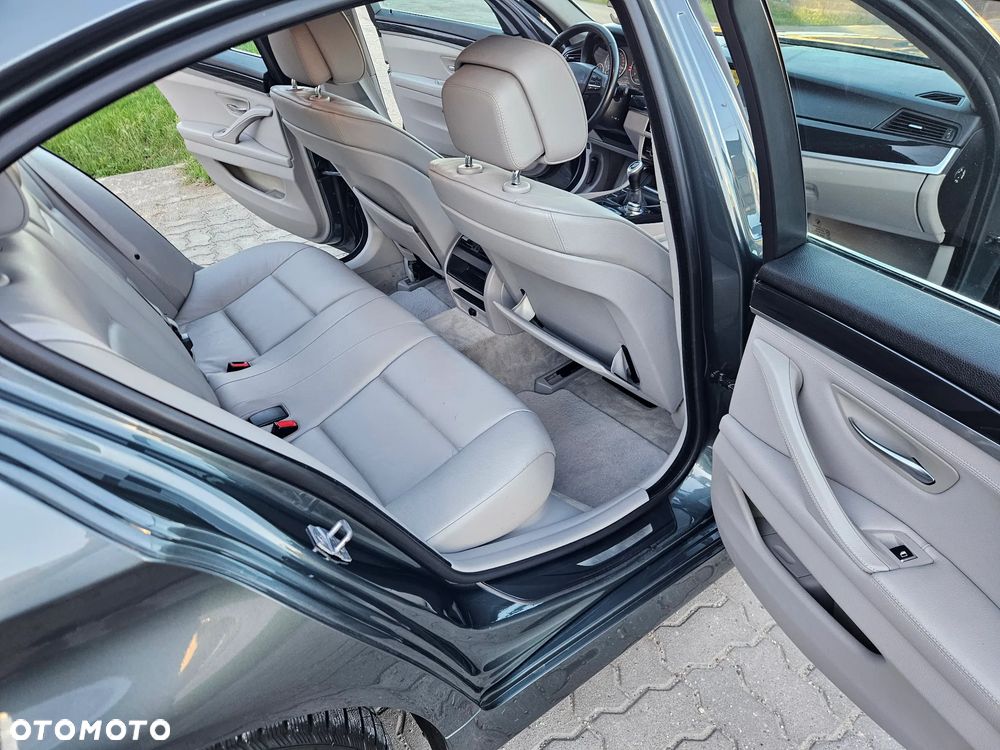 BMW Seria 5 520d Special Edition - 25