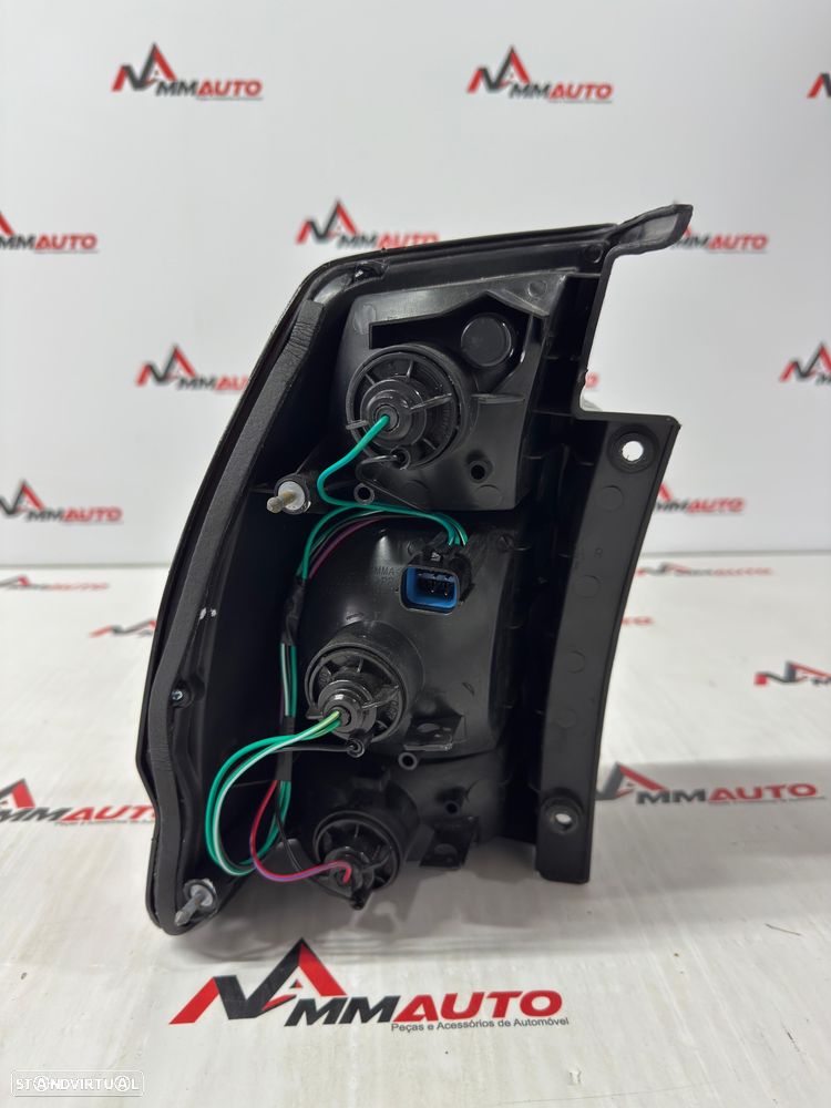 Farolim Traseiro Mitsubishi Pajero Sport Direito - 4