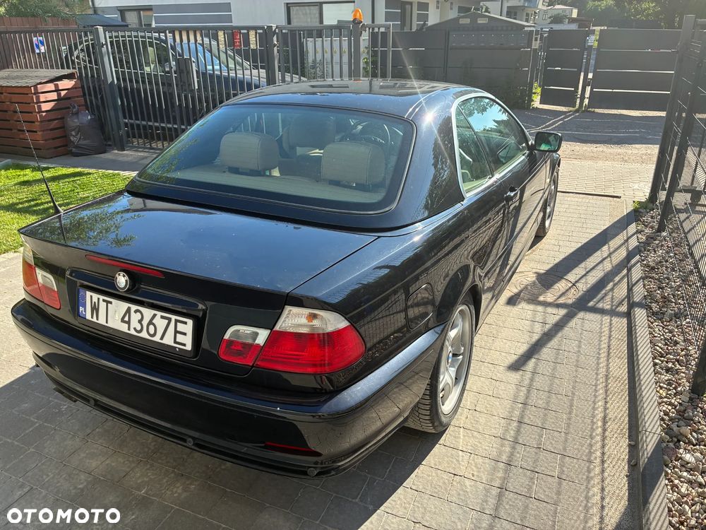 BMW Seria 3 323Ci - 10