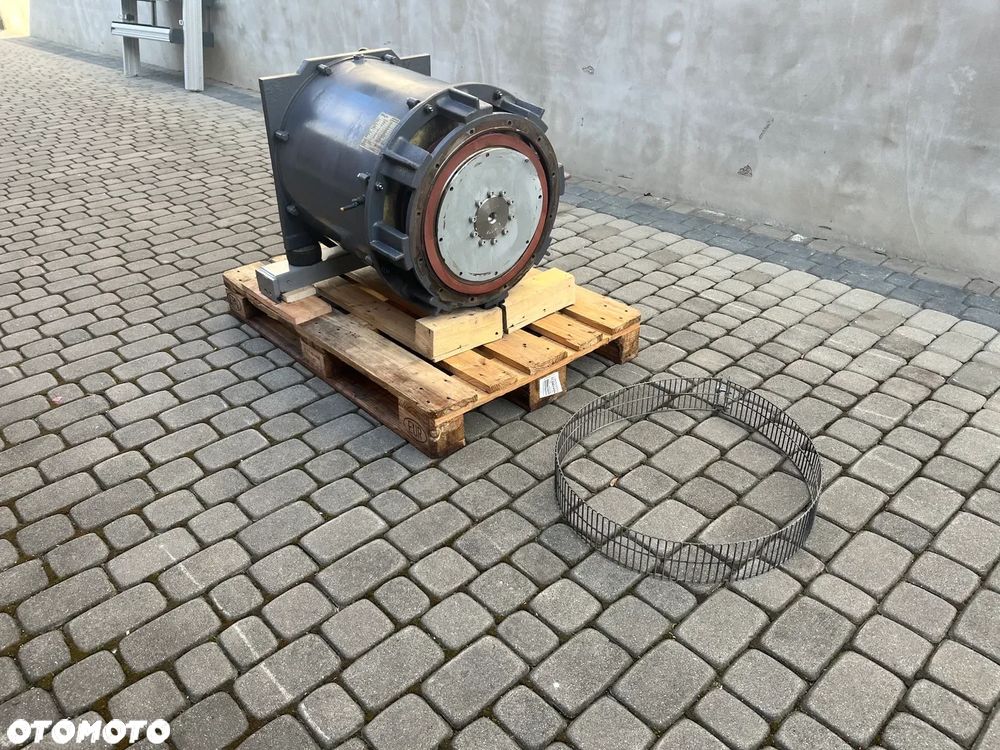Prądnica Generator HITZINGER SGE 5C 26N 120 KVA 400 HZ - 5