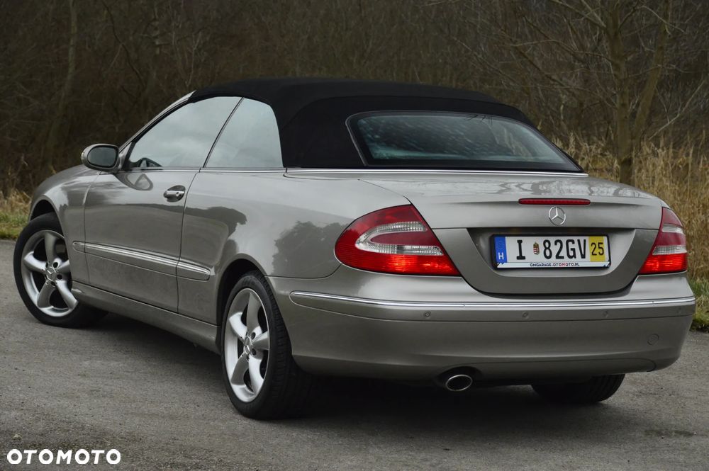 Mercedes-Benz CLK - 13