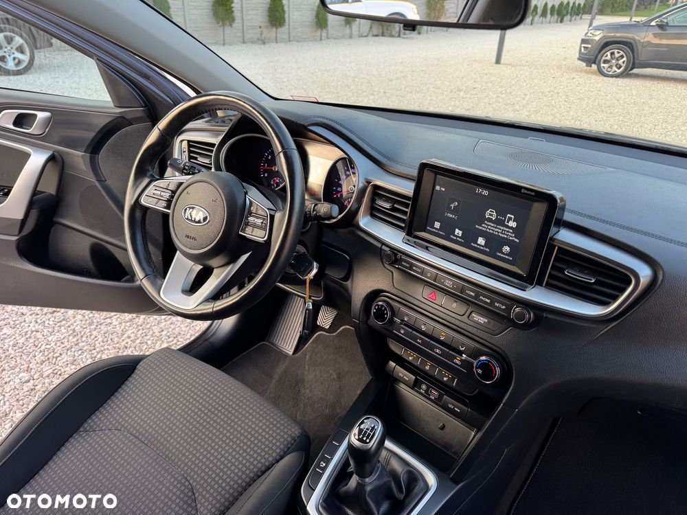 Kia Ceed 1.4 L Business Line Plus - 27