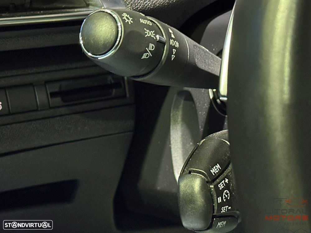 Peugeot 5008 1.2 PureTech Allure Pack EAT8 - 24