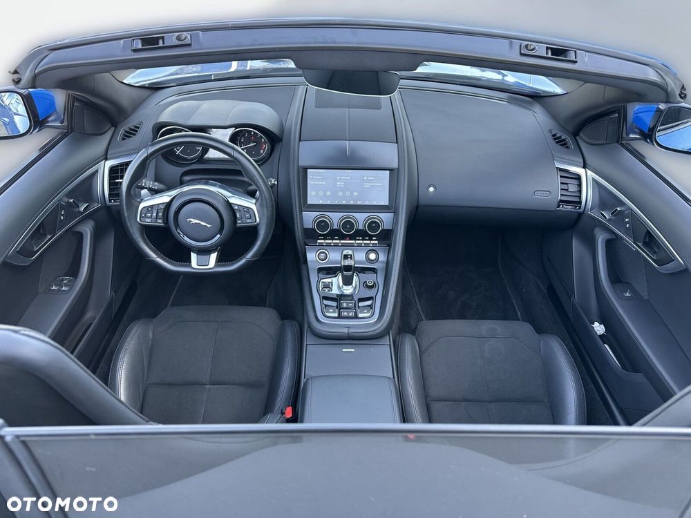 Jaguar F-Type - 13