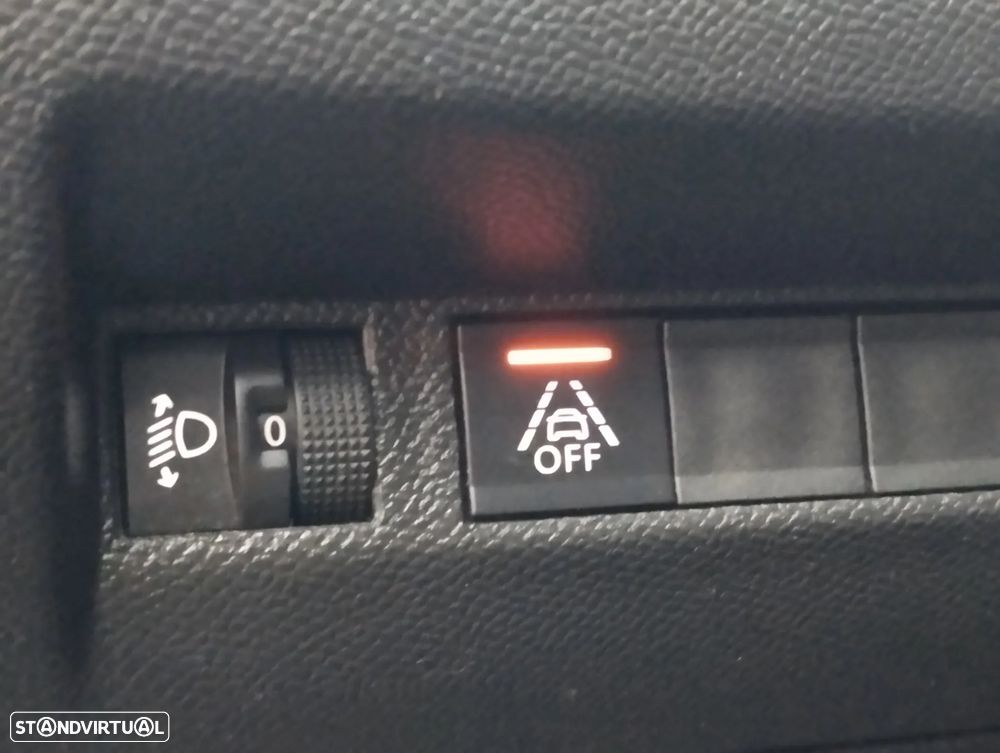Peugeot 2008 1.5 BlueHDi Active Pack - 16