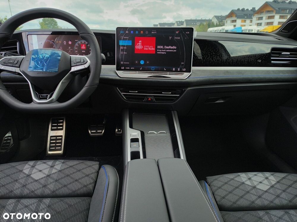 Volkswagen Passat Variant 2.0 TSI R-Line Plus DSG - 13