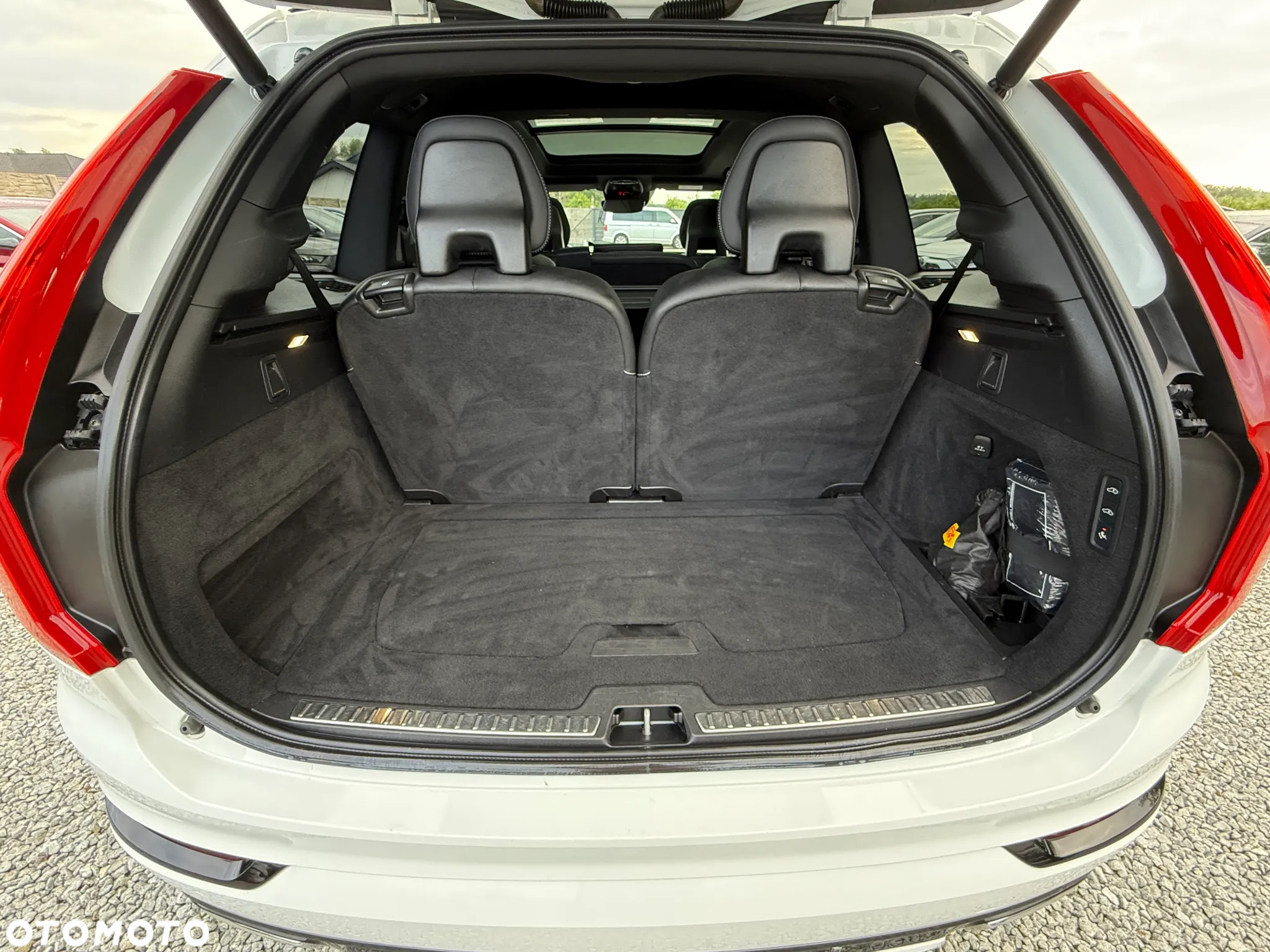 Volvo XC 90 B5 D AWD Geartronic RDesign - 33