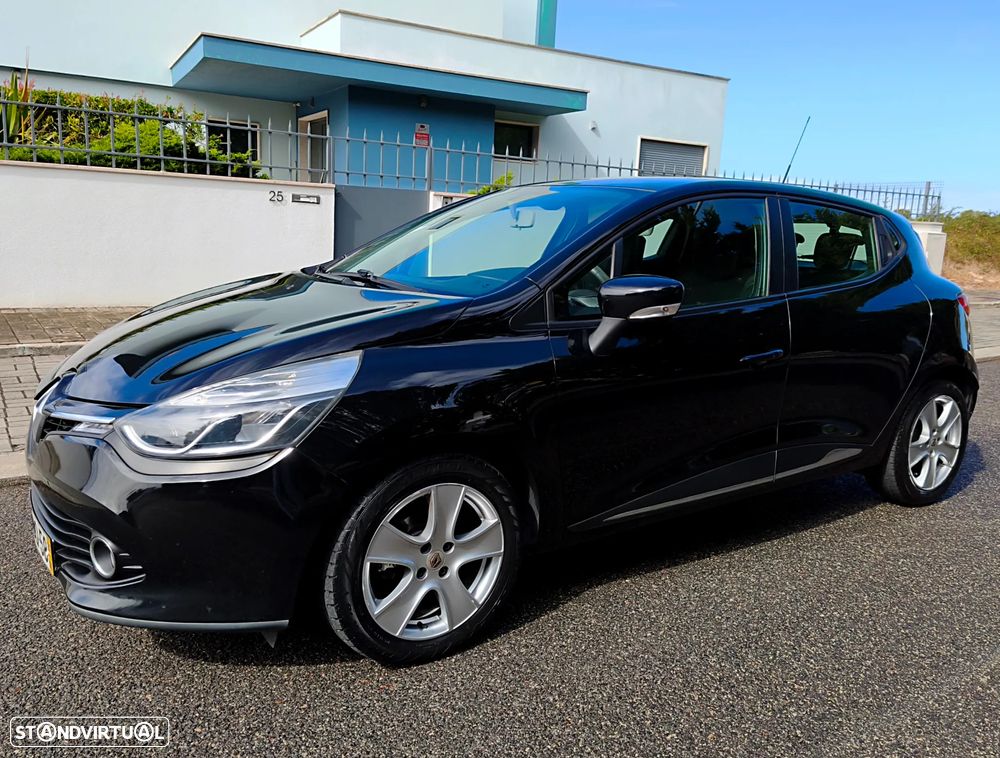 Renault Clio - 6