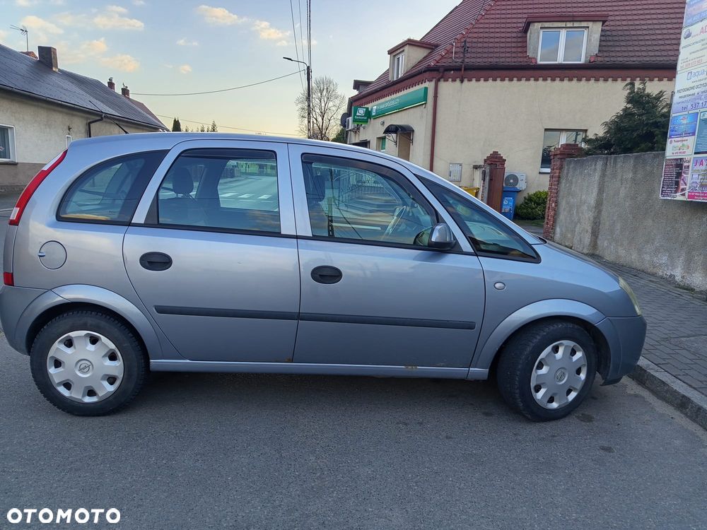 Opel Meriva 1.6 16V Essentia - 6