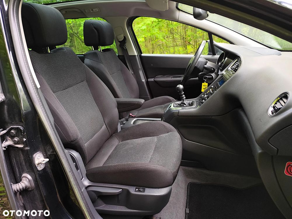Peugeot 5008 HDI FAP 150 Family - 18