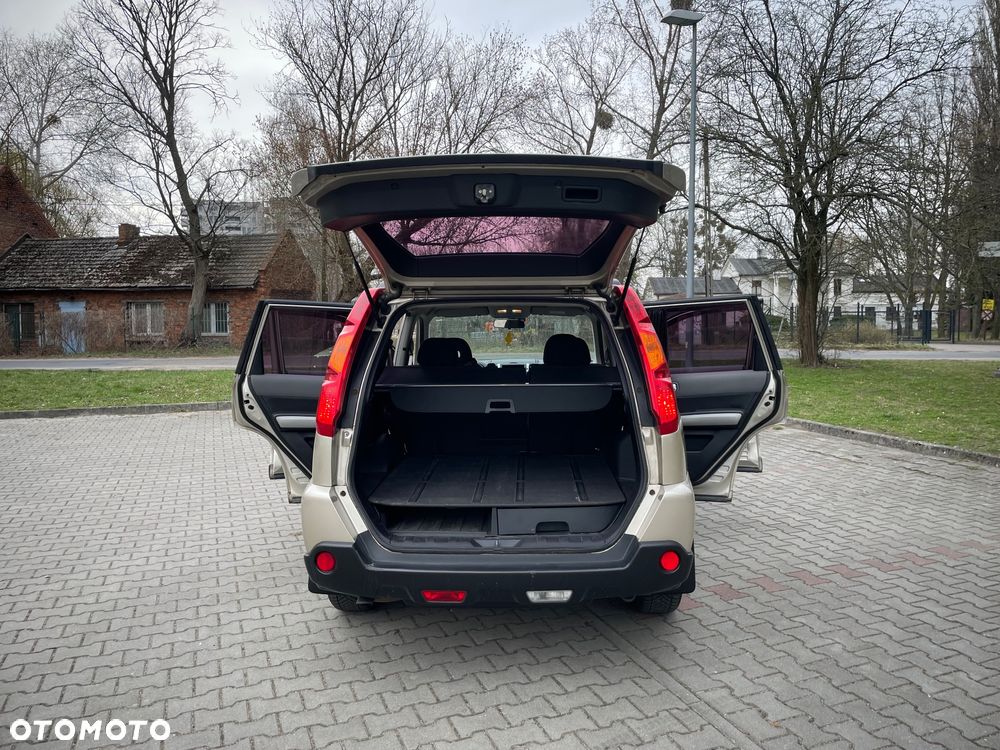 Nissan X-Trail 2.0 dCi 4x4 DPF Automatik SE - 13