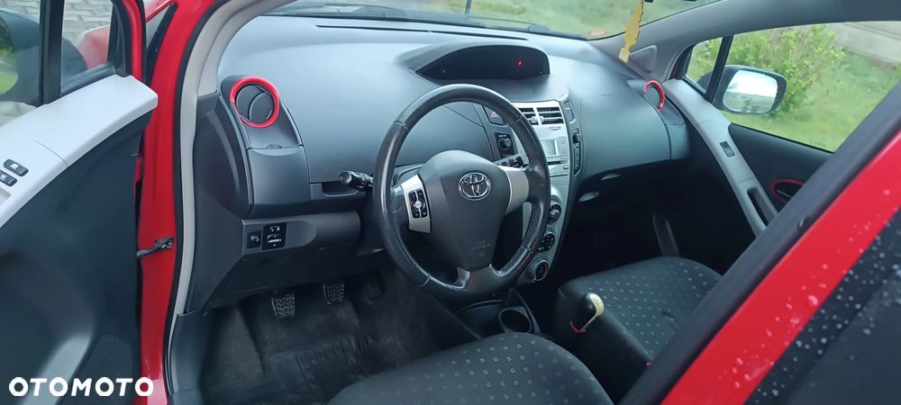 Toyota Yaris - 5