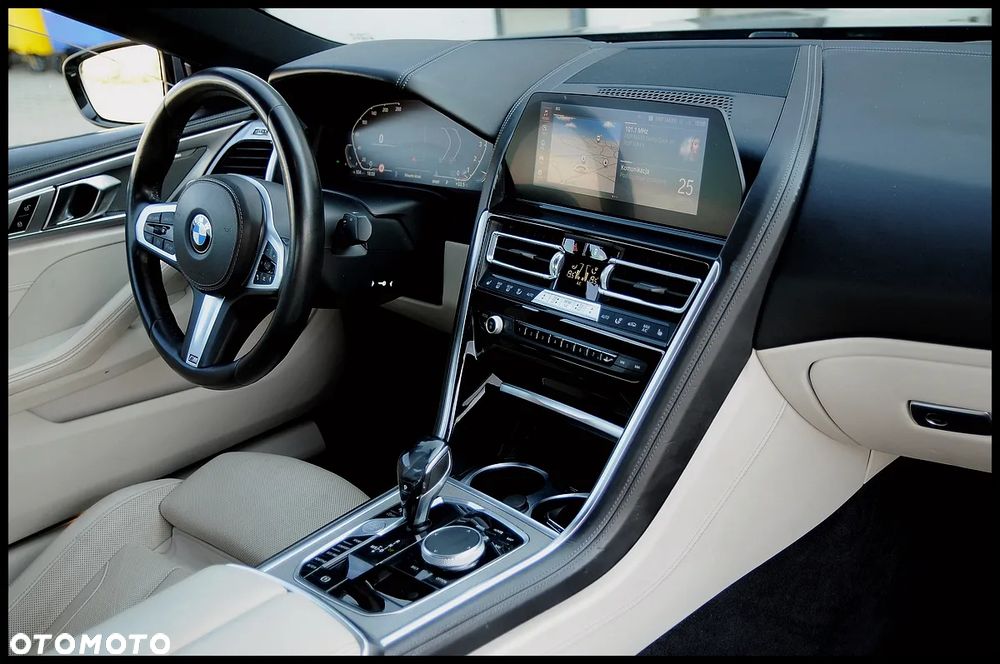 BMW Seria 8 840i - 28