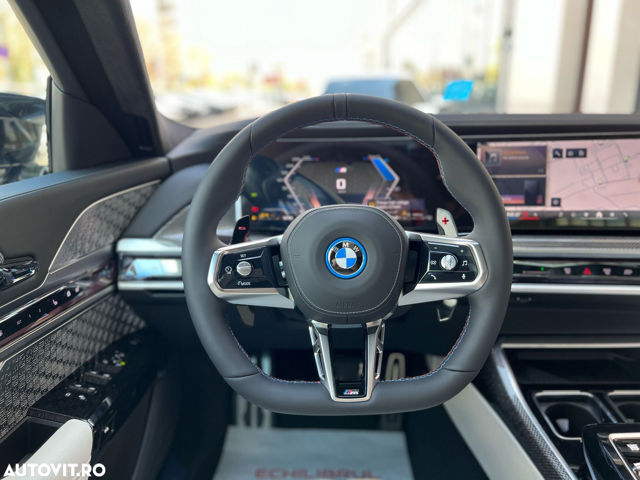 BMW M7 M760e xDrive - 31