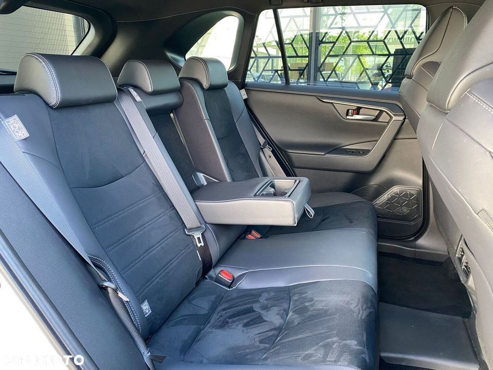 Toyota RAV4 2.5 Plug-In Hybrid GR Sport 4x4 - 24