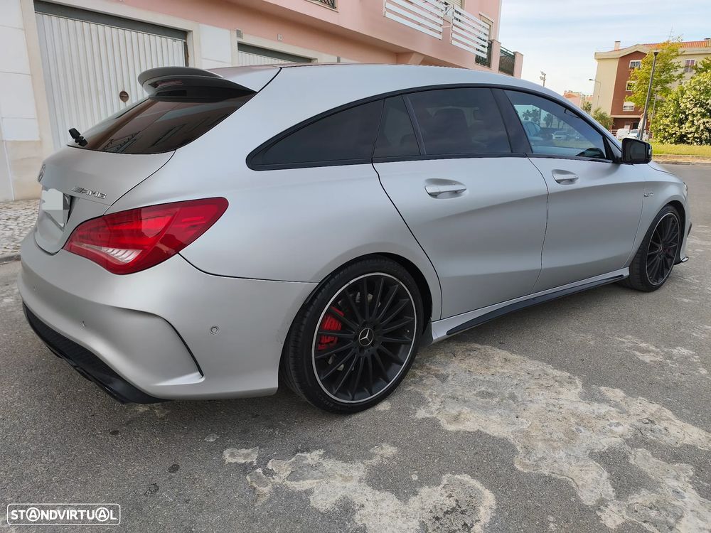 Mercedes-Benz CLA 45 AMG 4Matic 7G-DCT - 3