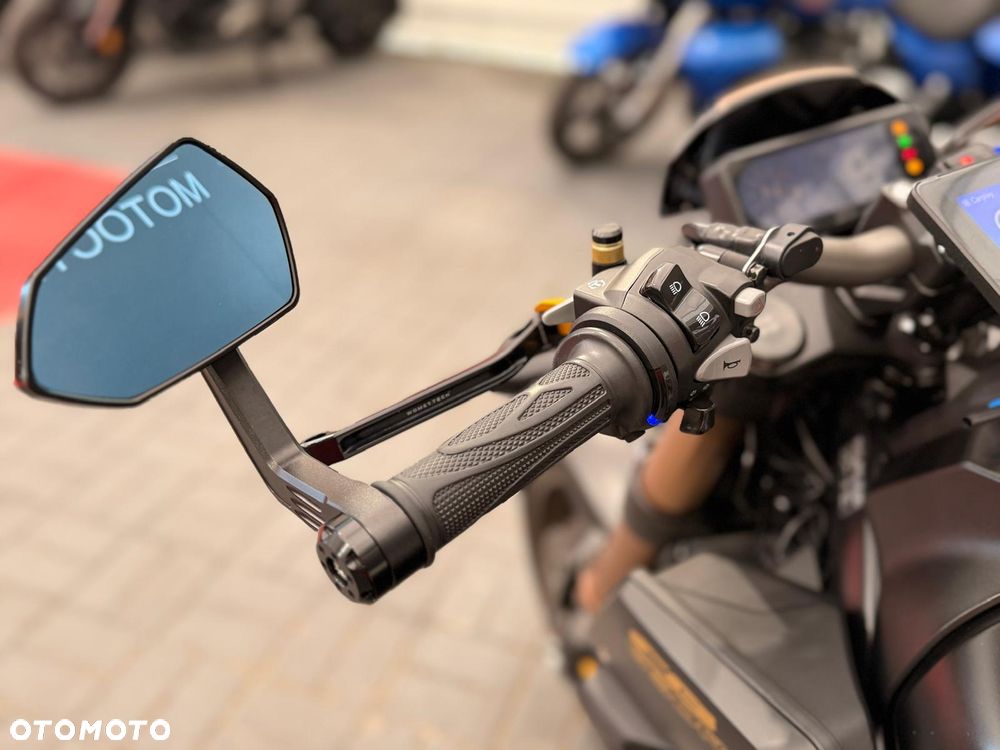Honda CB - 10