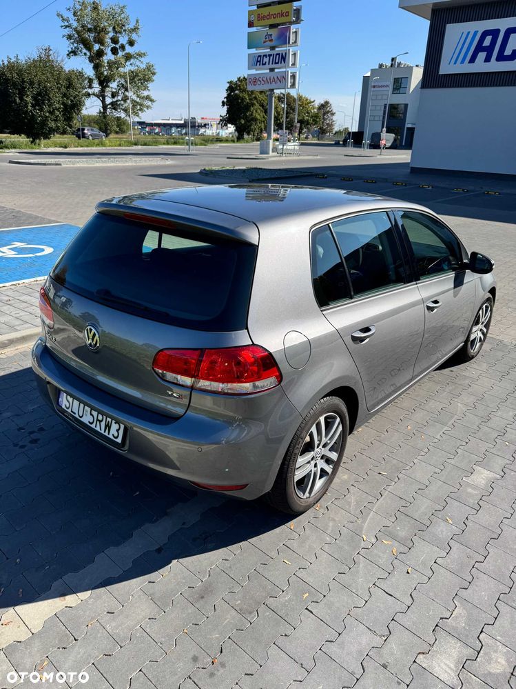 Volkswagen Golf - 5