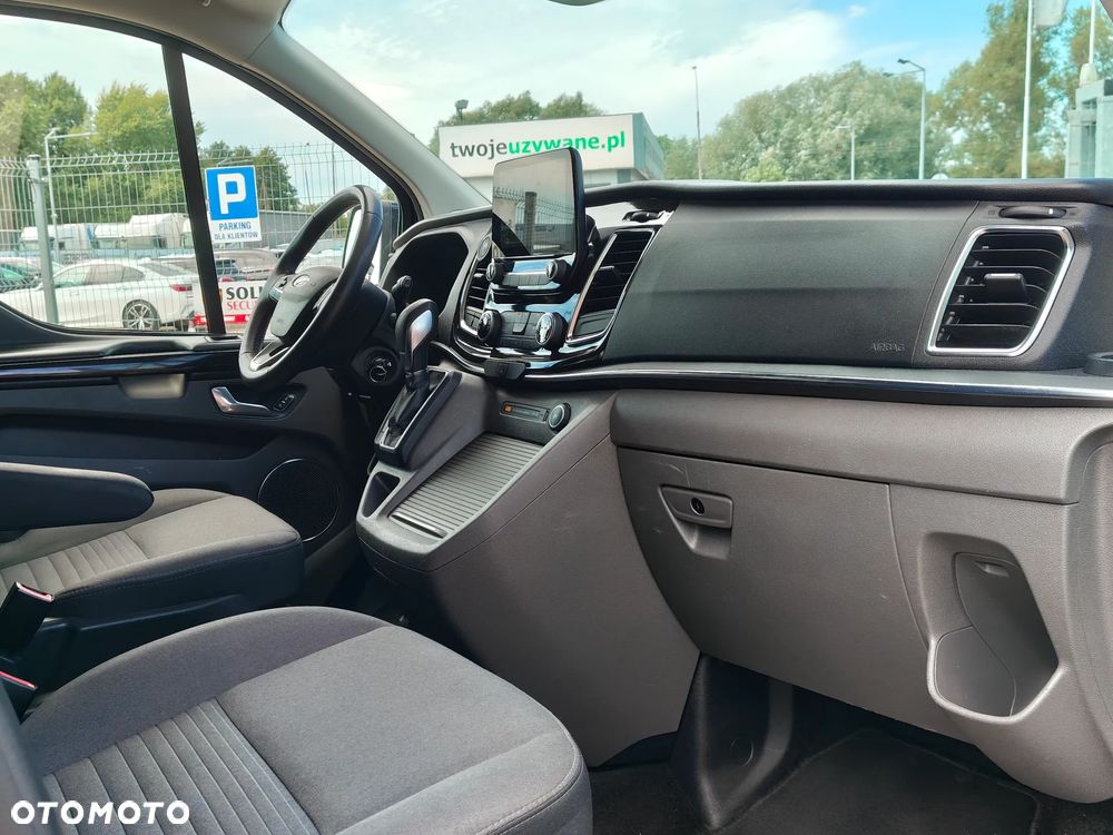 Ford Tourneo Custom 2.0 TDCi L1 Titanium SelectShift - 16