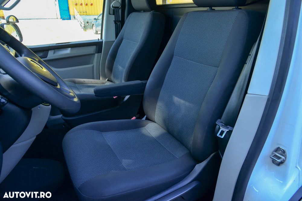 Volkswagen Transporter 2.0 110 kW KR Trendline DSG - 7