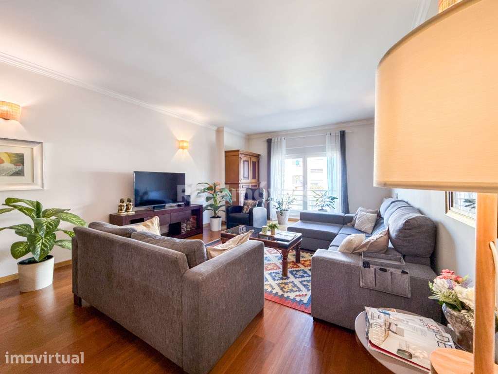 Apartamento T4 Duplex c/ Varandas, Arrecadação e Parqueamento - no ... - Grande imagem: 2/60