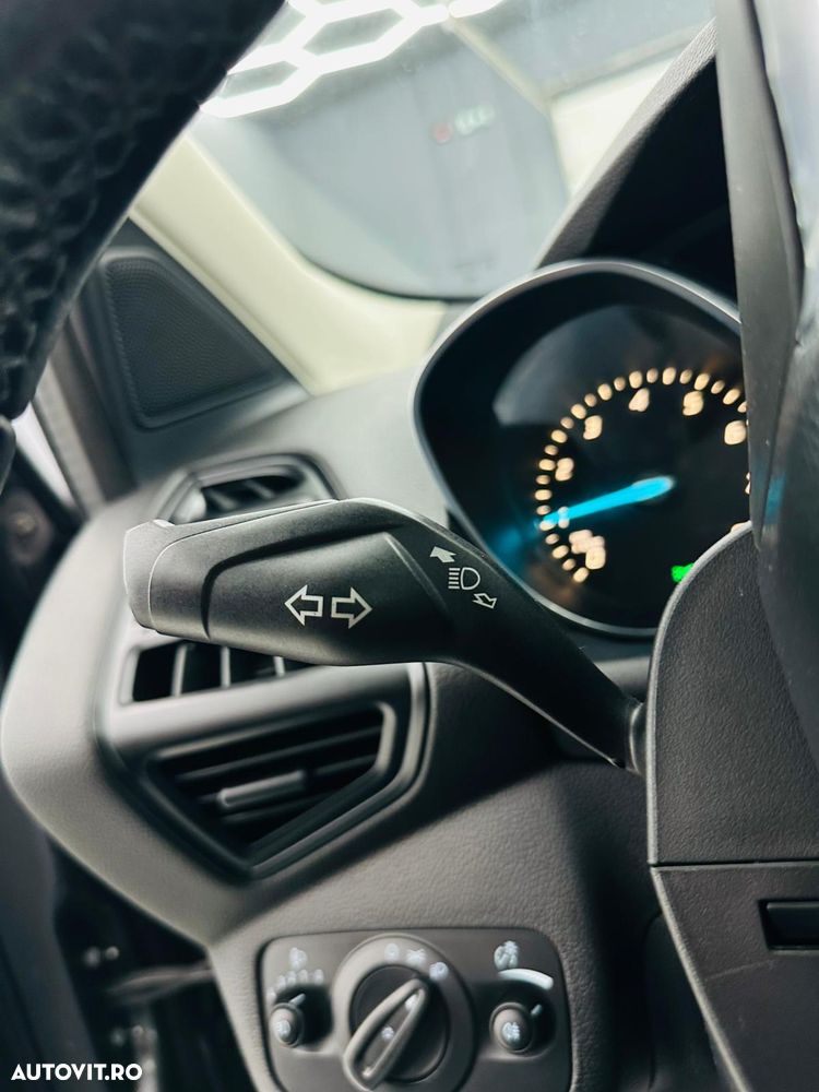 Ford Kuga 1.6 EcoBoost 2x4 Trend - 26