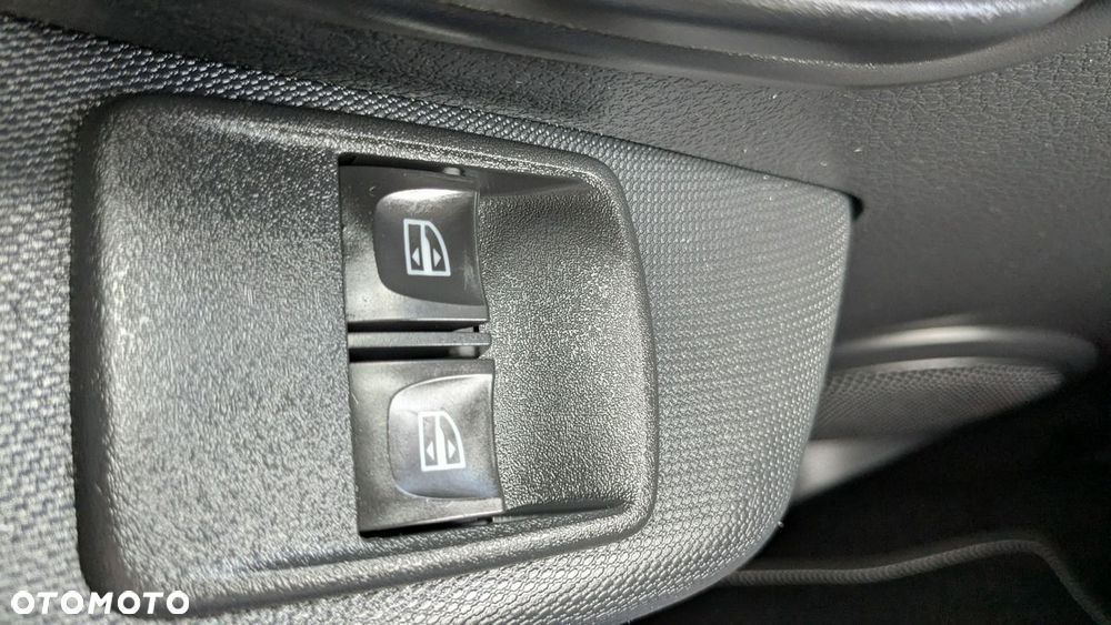 Dacia Sandero 0.9 TCe Laureate S&S - 30