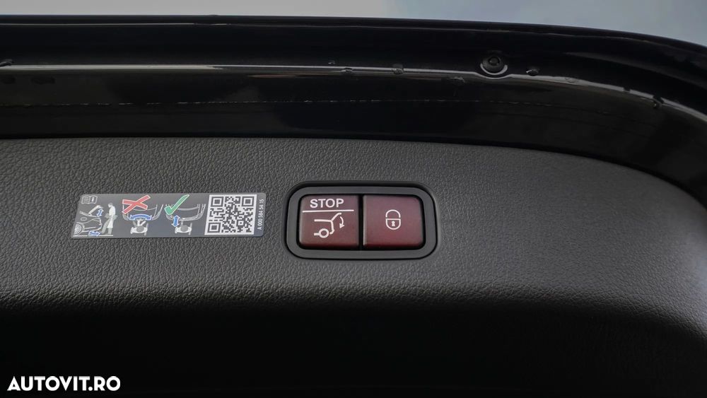 Mercedes-Benz GLC - 26