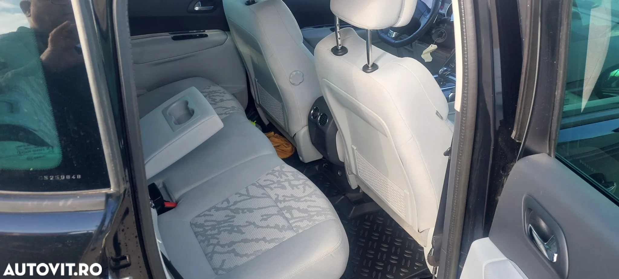 Peugeot 3008 Hybrid4 - 9