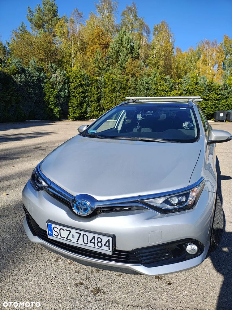 Toyota Auris Hybrid 135 Comfort - 1
