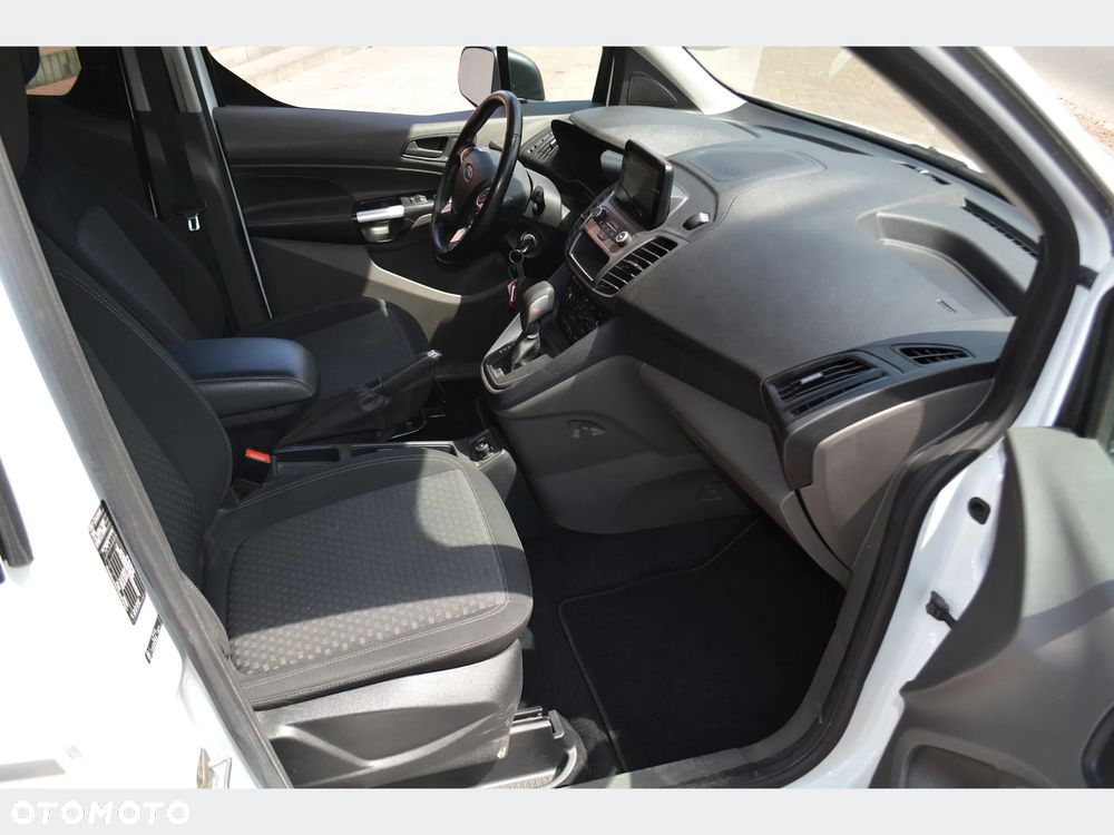 Ford Transit Connect - 12