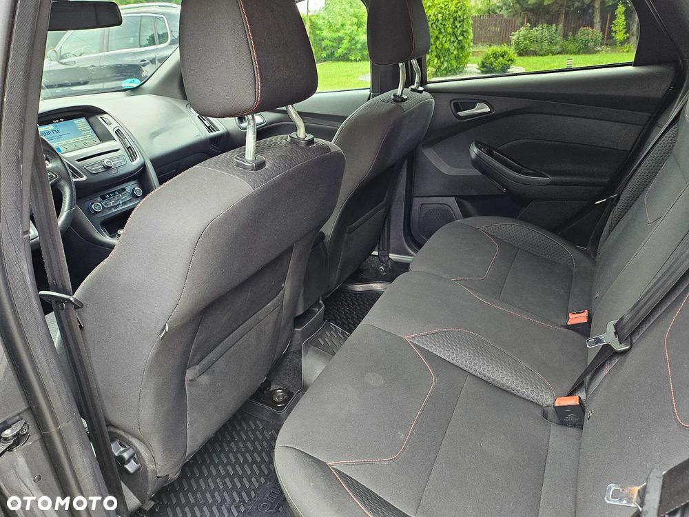 Ford Focus 1.5 EcoBoost ST-Line Business - 22