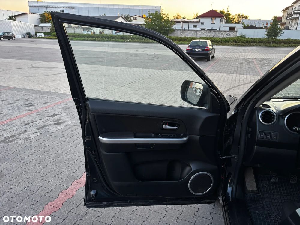 Suzuki Grand Vitara 2.4 Premium EU5 - 15