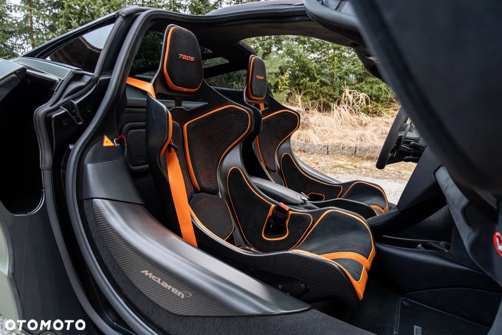 McLaren 720S Coupe - 34