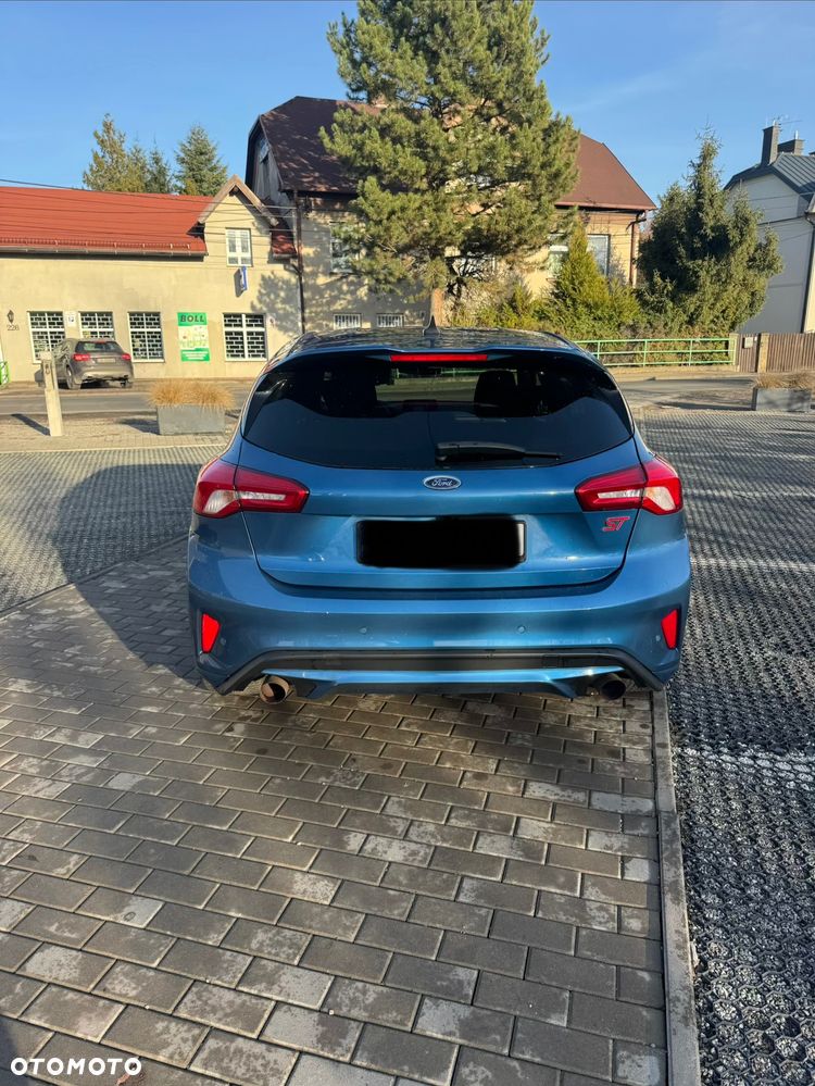 Ford Focus 2.3 EcoBoost ST - 8