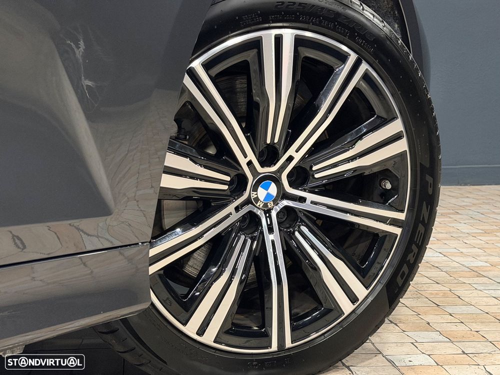 BMW 330 e Touring Aut. Advantage - 12