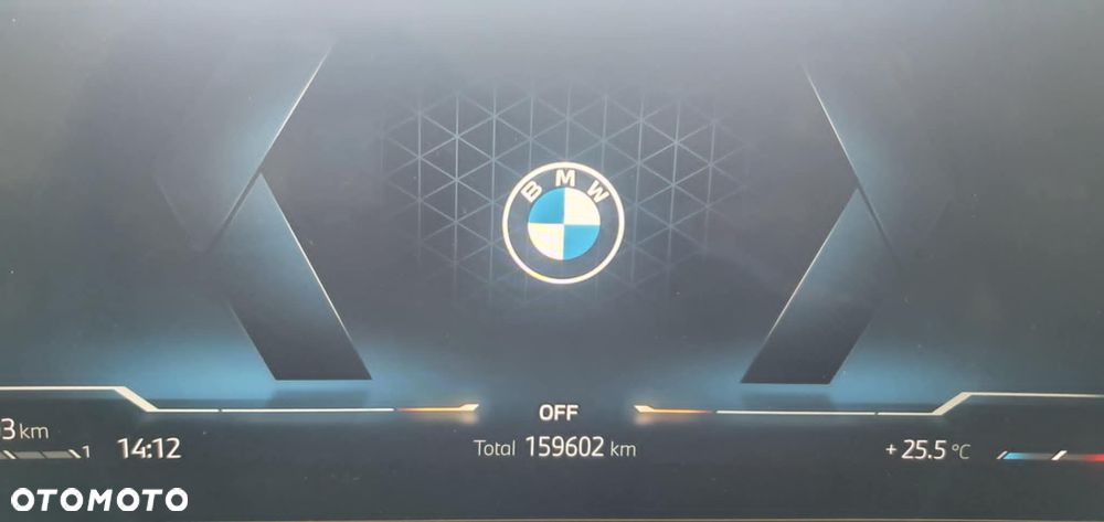 BMW Seria 3 320d xDrive - 9