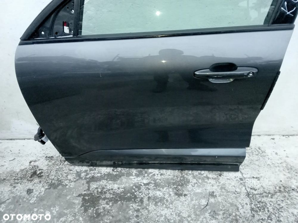 FORD KUGA MK3 20-DRZWI PRZEDNIE PRZÓD - 11