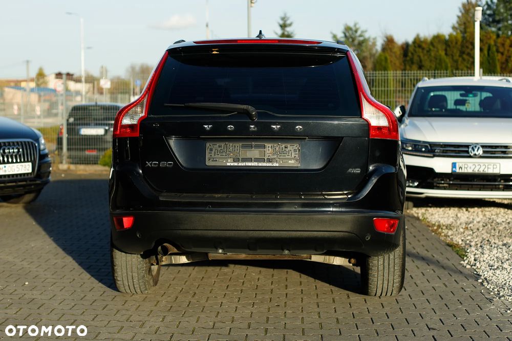 Volvo XC 60 2.4D AWD Kinetic - 9