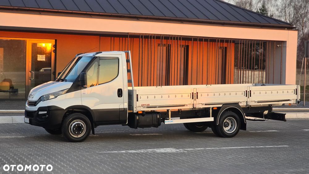 Iveco DAILY 3.0 180KM 10EP 72C18❗❗ŁADOWNOŚĆ 4 TONY / ZABUDOWA UNICAR 5M / SKRZYNIA OTWARTA / ROSTAW OSI 4.75 MAX / SKRZYNIA MANUALNA / TEMPOMAT / BURTY 40CM / SERWIS ASO / SALON POLSKA / 1 WŁASCICIEL -❗❗ - 3